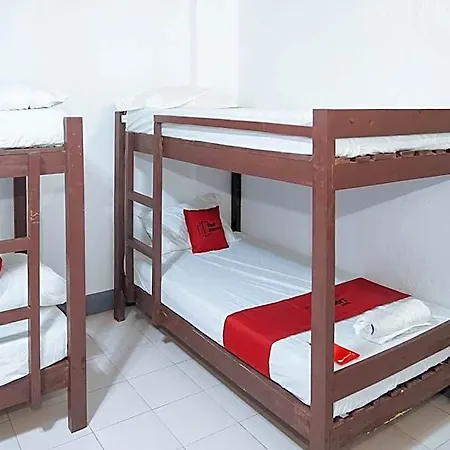 Reddoorz @ St Anthony Beach Resort