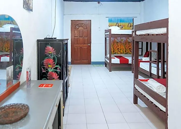 Hotel Reddoorz @ St Anthony Cebu