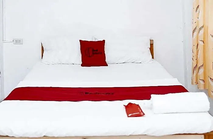 Hotel Reddoorz @ St Anthony